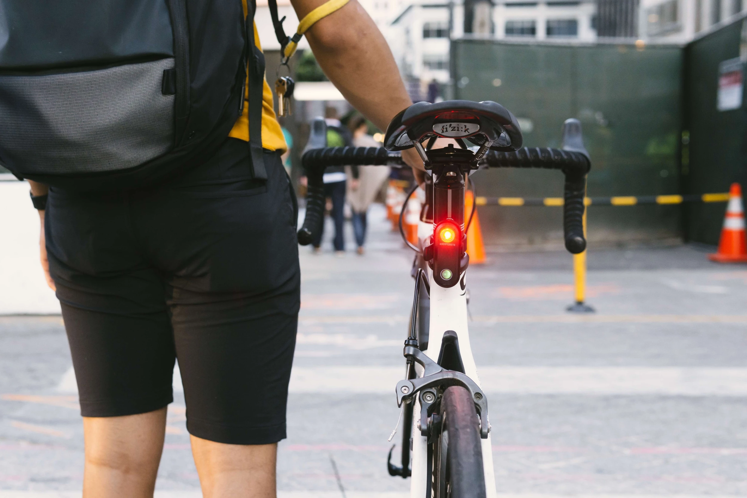 Kryptonite Light Éclairage Arrière R30 4 Kryptonite Light Éclairage Arrière R30 – Image 2