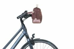 Sacoche De Guidon Basil Boheme Rouge 8l 12 Sacoche De Guidon Basil Boheme Rouge 8l -Casques vélo Soldes Magasin basil boheme city handlebar bag kf 8 liter red 4