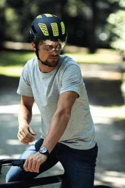 Casque Abus Hyban 2.0 Ace Avec Visière 12 Casque Abus Hyban 2.0 Ace Avec Visière -Casques vélo Soldes Magasin casque velo homme visiere abus hyban 2 0 ace noir fluo