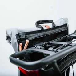 Mero Mero Sac Vélo MeroMero MINI Squamish -Casques vélo Soldes Magasin fixation sac a dos porte bagages mero mero mini squamish