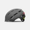 Casque Giro Mips Et Lumières Avant/arrière 1 Casque Giro Mips Et Lumières Avant/arrière -Casques vélo Soldes Magasin giro escape mips casque velo lumiere integree